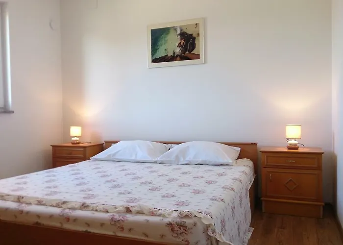 Eric I Paolo Apartment *