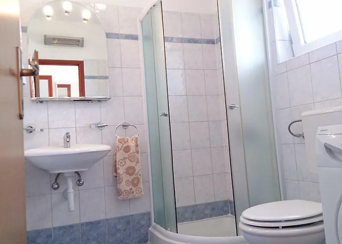 Eric I Paolo Apartment *